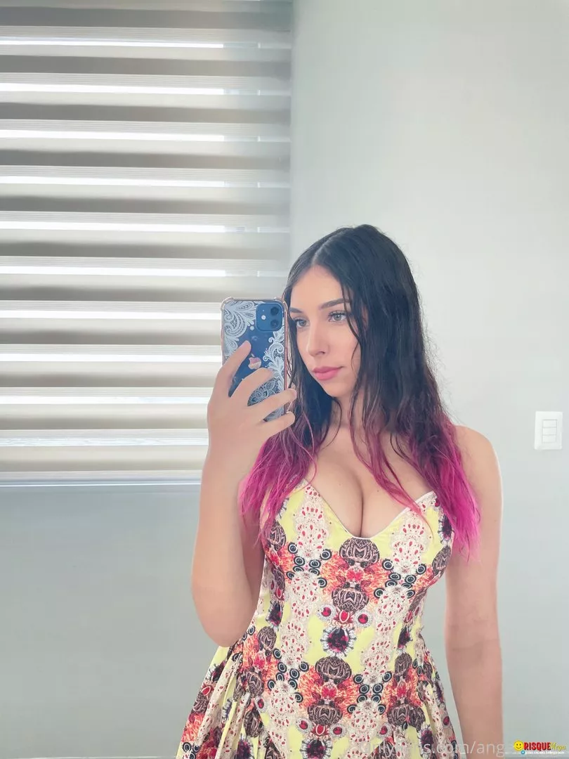 Angelicaggx [4.67 GB - 495 Pics -  66 Vids] Scraped by the Void